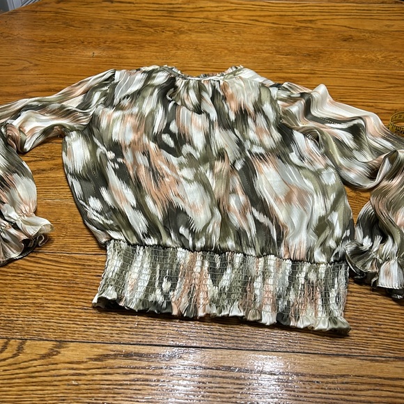 Rachel Zoe peach, green and gray blouse.  Size XS.  Great condition. - Picture 13 of 13
